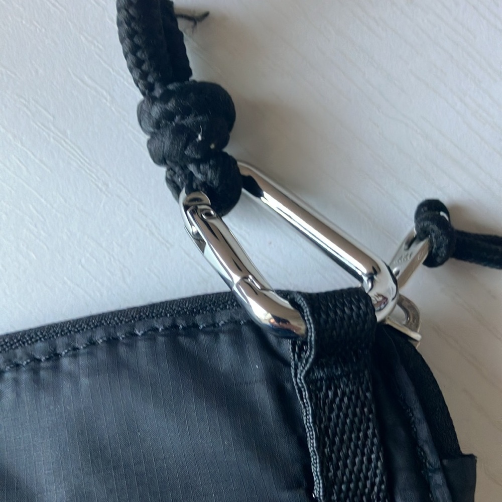 Lululemon Patch Logo Crossbody - Picture 7 of 16